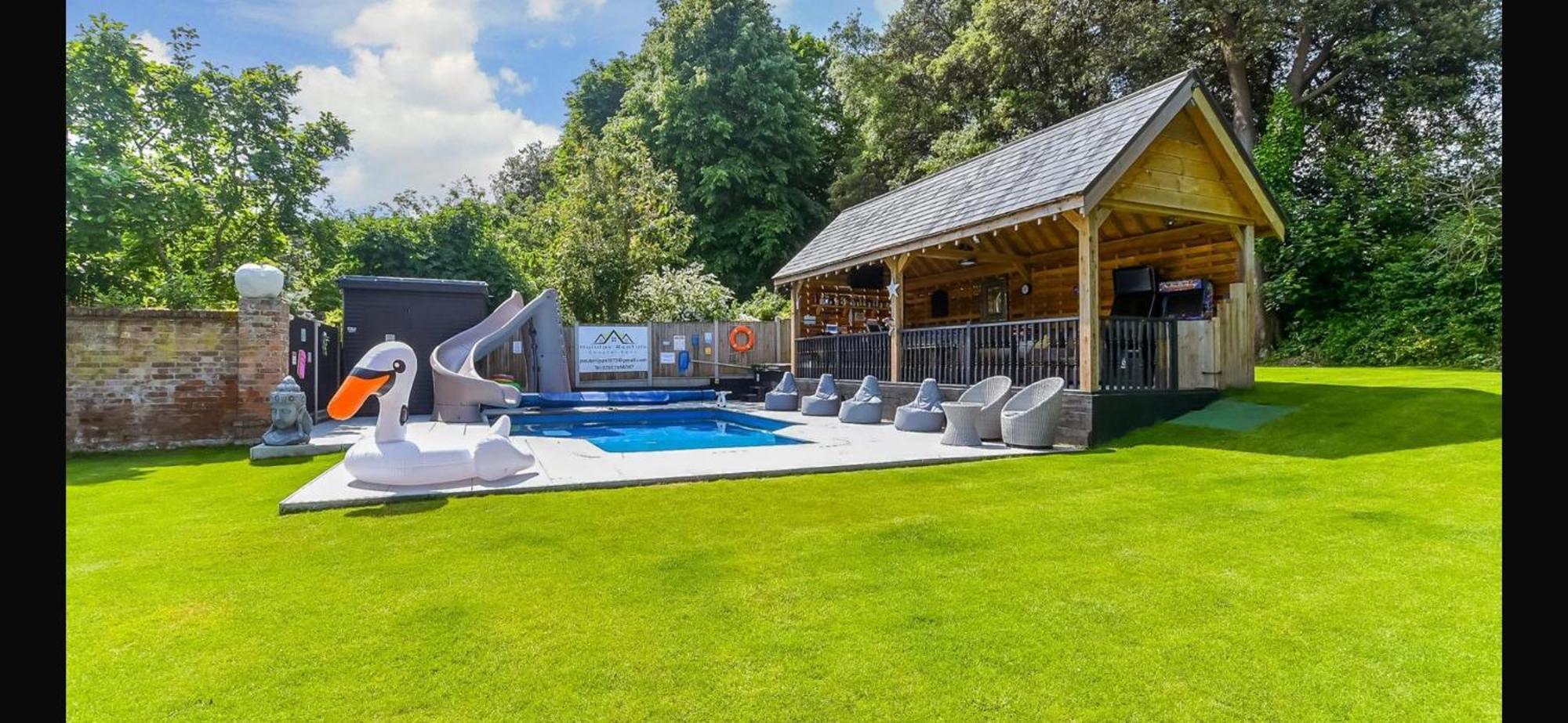 Luxurious Oasis Relax 32C Pool, Jacuzzi Games Bar Villa Deal Exterior foto
